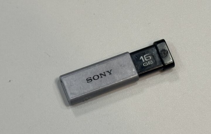 USBメモリ【SONY USM16GT 16GB】データ復旧（個人ユーザーF様｜富山県）